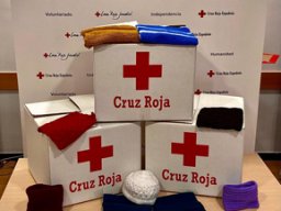 ENTREGA BUFANDAS GORROS UES ALBACETE 18-11-2020